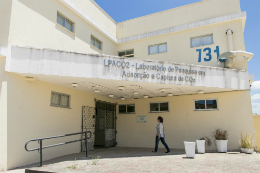 Imagem: O LPACO2, no Campus do Pici, foi construído com recursos captados junto ao CENPES da Petrobras (Foto: Viktor Braga/UFC)