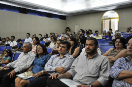 Imagem: A posse dos novos professores e servidores técnicos aconteceu na tarde desta segunda-feira (11)