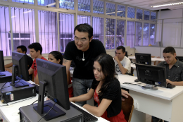 Imagem: A avaliação é uma atividade obrigatória para professores e alunos de graduação presencial (Foto: UFC/CCSMI)