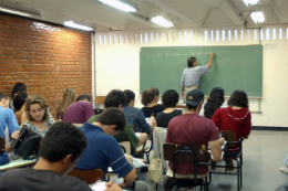 Imagem: A vigência das bolsas de monitoria será de março a dezembro do próximo ano (Foto: ABr)