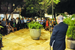 Imagem: O espaço de convivência da Reitoria fica próximo das agências bancárias (Foto: Ribamar Neto)