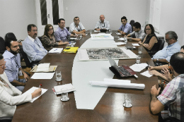 Imagem: Reunião entre técnicos da UFC e da Seuma ocorreu na Reitoria (Foto: Guilherme Braga)