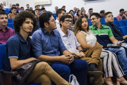 Imagem: Entrega do prêmio ocorreu no Auditório Cândido Pamplona, do Centro de Tecnologia da UFC (Foto: Viktor Braga/UFC)