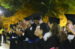 Imagem: Para que diploma, certidão de colação de grau e histórico escolar sejam entregues sem erros e dentro do prazo, é preciso que os dados estejam atualizados (Foto: Jr. Panela/UFC)