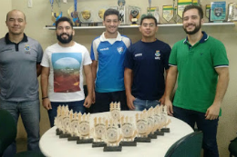 Imagem: A  entrega dos troféus às Atléticas ocorreu na última quarta-feira (20) e os JUFC marcaram o encerramento das atividades de 2017 da CAD (Foto: Divulgação)