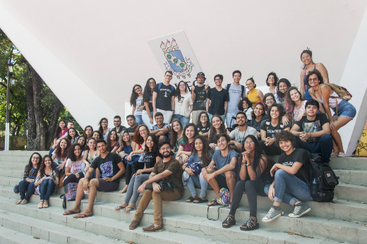 Imagem: estudantes da UFC na concha acústica