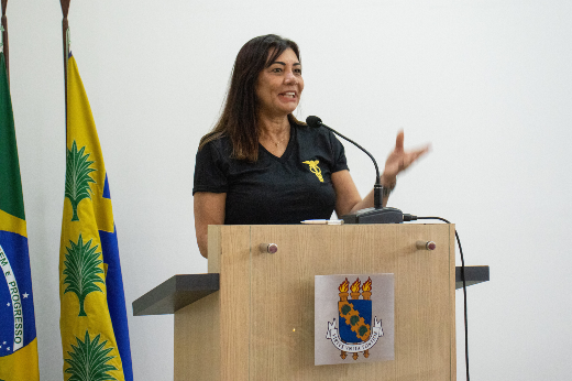 Imagem: Representando a família do Prof. Pedro Paulo, Marília Dalva Costa Vieira, filha do docente