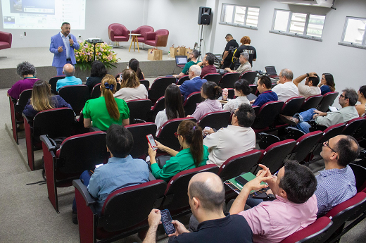 IMagem: Foto do auditório dos participantes do segundo dia do Seminário de Internacionalização (Foto: Gladson Caldas)