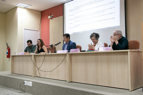 Imagem: A reunião do CONSUNI foi presidida pelo reitor da UFC, Prof. Custódio Almeida (Foto: Viktor Braga/UFC)